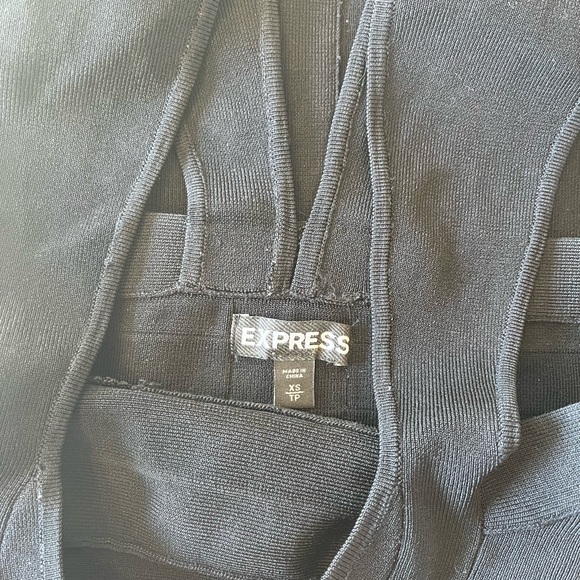 Little black dress - Picture 4 of 4